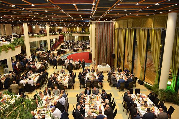 گفت‌وگوی نمایندگان بخش خصوصی سر سفره افطار