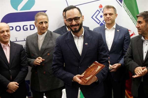 گزارش تصویری از بیست و نهمین نمایشگاه بین المللی نفت،گاز،پالایش و پتروشیمی 63