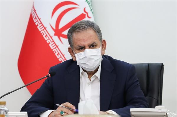 جهانگیری: صادرات نفت را ممنوع کردند، اما همچنان نفت می‌فروشیم