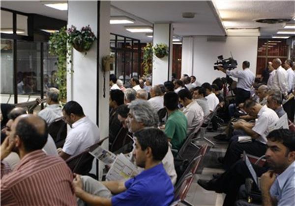 حقیقی‌ها باز هم میدان‌دار بورس بودند
