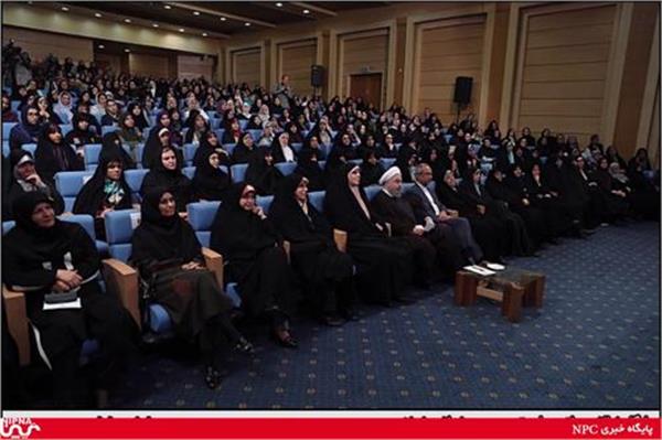 رییس جمهور بر حضور زنان در عرصه های مدیریتی تاکید کرد