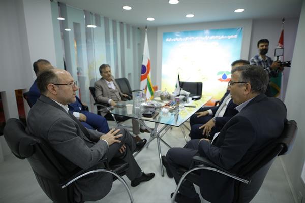 اولین روز نمایشگاه 98 30