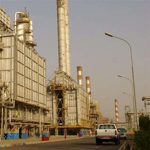Iran's Abadan Refinery Output at 364,000 bpd