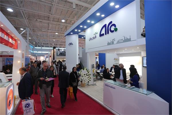 روز دوم نمایشگاه نفت و گاز 97 24