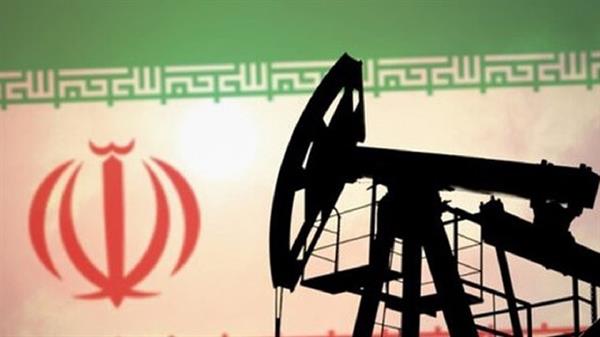 بلومبرگ: افزایش احتمال حضور ایران در بازار، قیمت نفت را کاهش داد