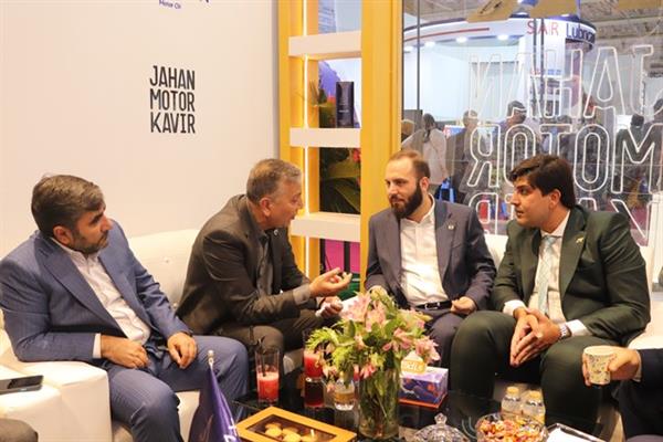 گزارش تصویری از چهارمین روز بیست و هفتمین نمایشگاه بین المللی نفت و گاز پالایش 75