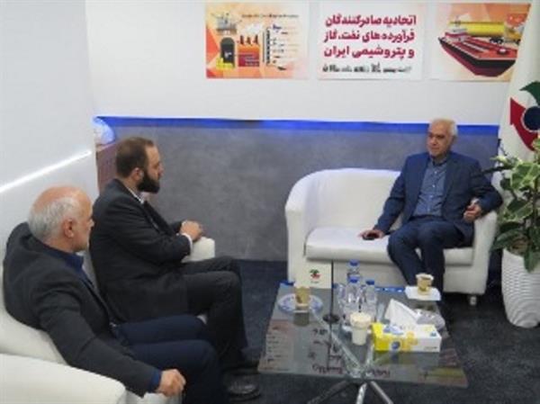 گزارش تصویری از دومین روز بیست و هفتمین نمایشگاه بین المللی نفت و گاز پالایش 12