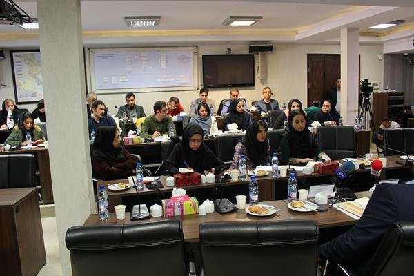 گزارش تصویری از نشست خبری مورخ 1 دی 1397 14