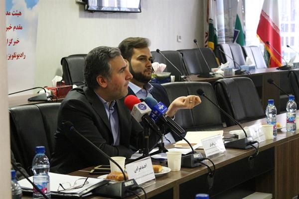 گزارش تصویری از نشست خبری مورخ 1 دی 1397 8