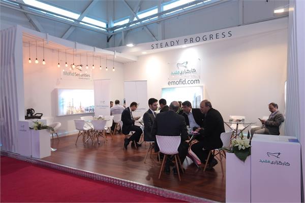 روز دوم نمایشگاه نفت و گاز 97 18