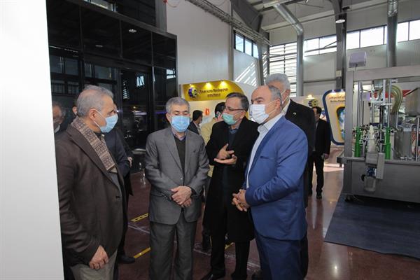 بیست و پنجمین نمایشگاه نفت و گاز 13