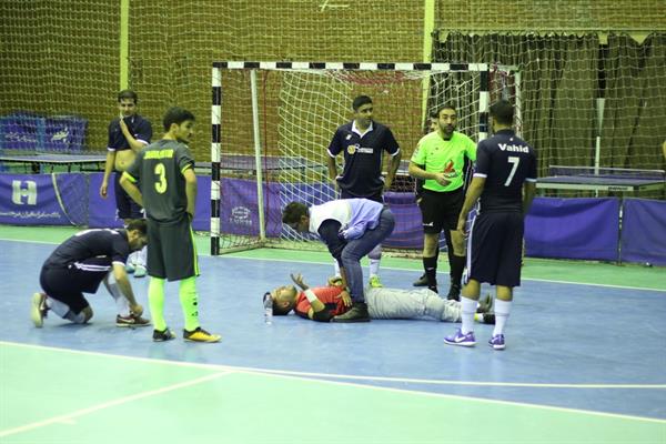 فوتسال نیمه نهایی اوپکس 10