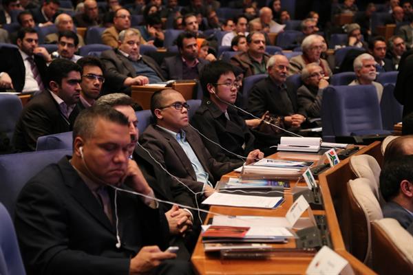 هشتمین همایش سالانه اتحادیه صادرکنندگان فرآورده های نفت، گاز و پتروشیمی