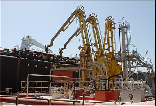 Iranian Official: Exports of Oil Products to Neighbors on Rise