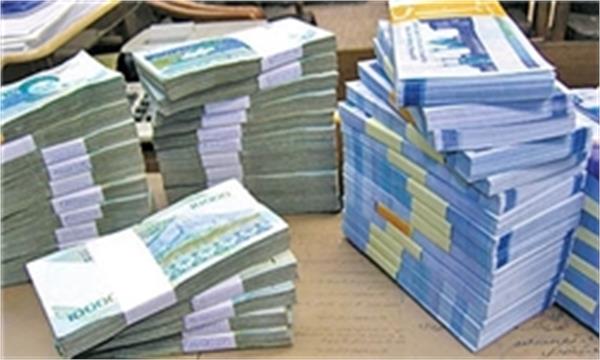 دولت ملزم به واریز مازاد درآمد نفتی سال 90 به خزانه شد