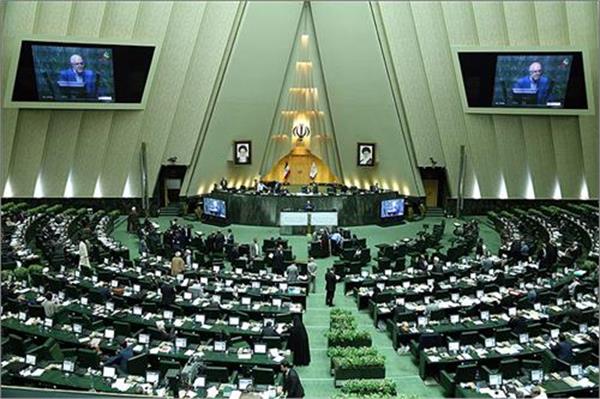 مرکز پژوهش های مجلس بر توسعه صنعت پتروشیمی تاکید کرد