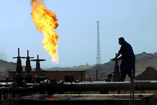 تحقق فسادستیزی دولت سیزدهم با فروش بیشتر نفت وفراورده از طریق بورس