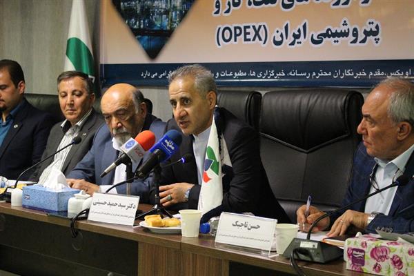 نشست خبری مورخ 3-7-97 5