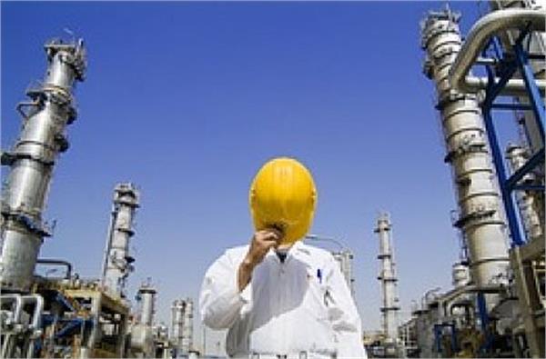 قیمت نفت با صنایع چه می کند؟