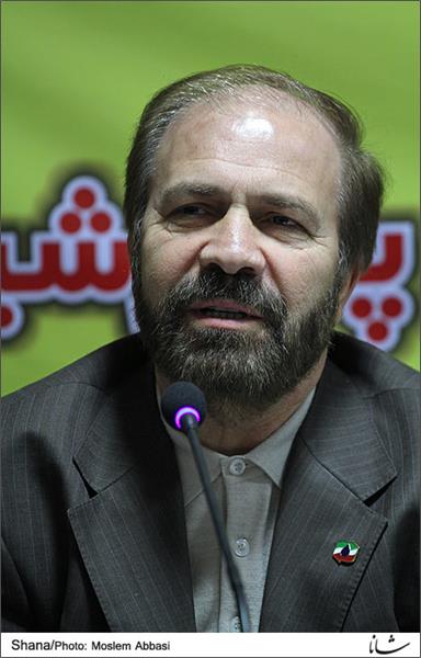 نشست خبری رئیس اتحادیه صادرکنندگان فرآورده‌های نفت، گاز و پتروشیمی