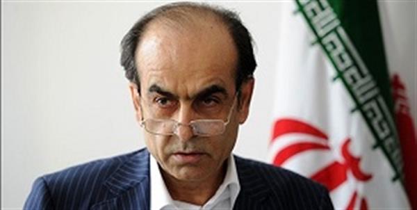 کسانی که بر خام‌فروشی نفت اصرار دارند، جاده صاف‌کن تحریم‌های آمریکا هستند