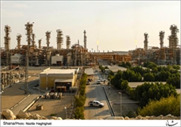 قیمت خوراک گاز مجتمع‎های پتروشیمی در آذر‎ماه ٣٤٥٤ ریال تعیین شد