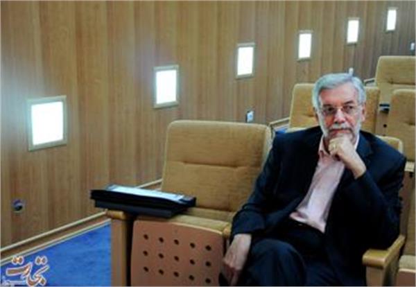 دبیر کل اتاق را از میان مدیران بخش خصوصی انتخاب کنید