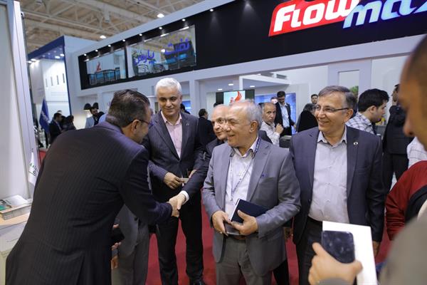 چهارمین روز نمایشگاه 98 13