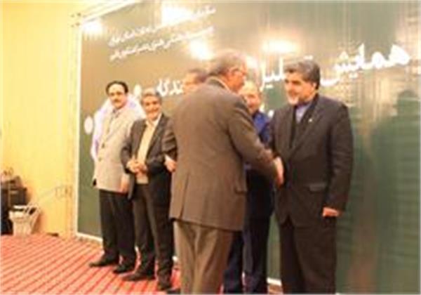 شرکت پتروشیمی زاگرس صادرکننده برترسال۱۳۹۴