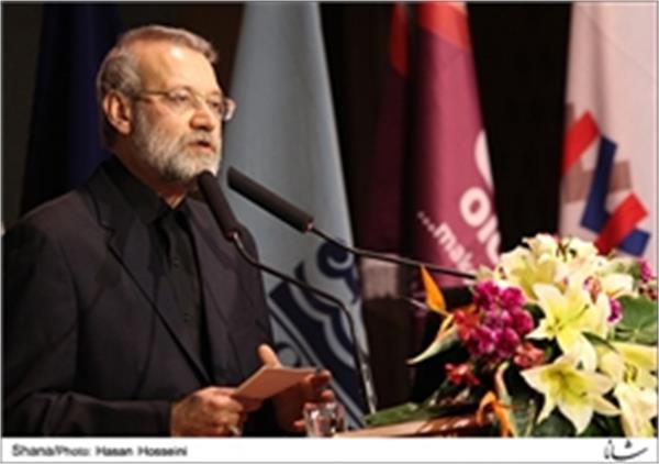 فروش روزانه بیش از ٢,٥ میلیون بشکه نفت از نتایج برجام است