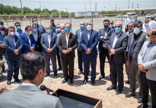 آغاز عملیات اجرایی مگاپروژه پتروشیمی ماهشهر/ تامین تمام‌ خوراک مورد نیاز از درون گروه خلیج فارس/ تاکید بر استفاده حداکثری از نیروهای بومی در ساخت این مگاپروژه/ اشتغال تا پنج هزار نفر در روز
