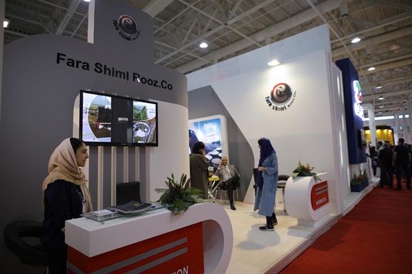 اولین روز نمایشگاه 98 51