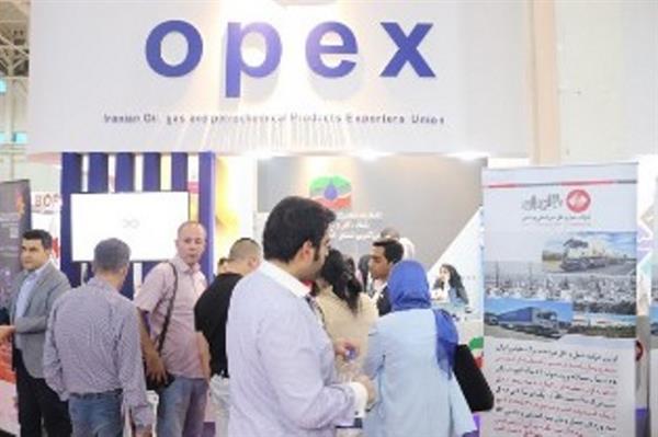 گزارش تصویری از اولین روز بیست و هفتمین نمایشگاه بین المللی نفت و گاز پالایش  48