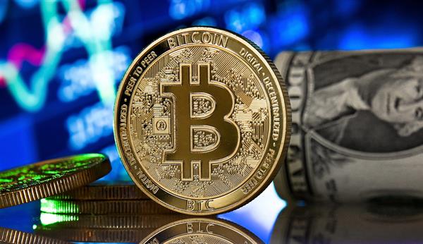 Canadian bitcoin ETFs issue volatility warnings over digital currency turmoil