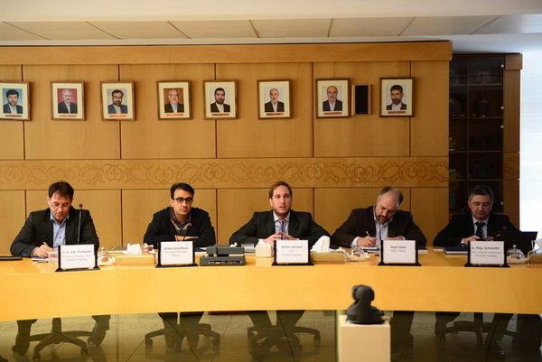 بزرگترین شرکت نفتی اتریش در ایران پتروشیمی‌ساز شد