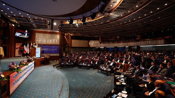 شانزدهمین کنفرانس سالانه اتحادیه  61