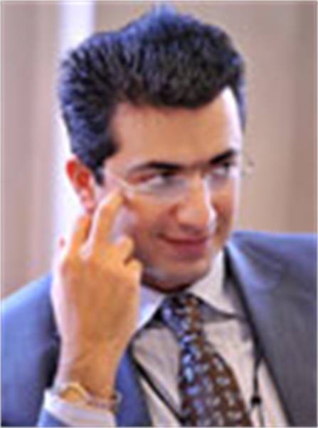 "پدرام سلطانی" از اقبال بیشتری در انتخابات هیات رییسه اتاق ایران برخوردار است