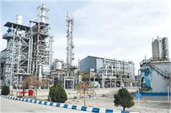 ایجاد زمینه برای تبدیل مواد خام به محصول نهایی با توسعه پتروشیمی
