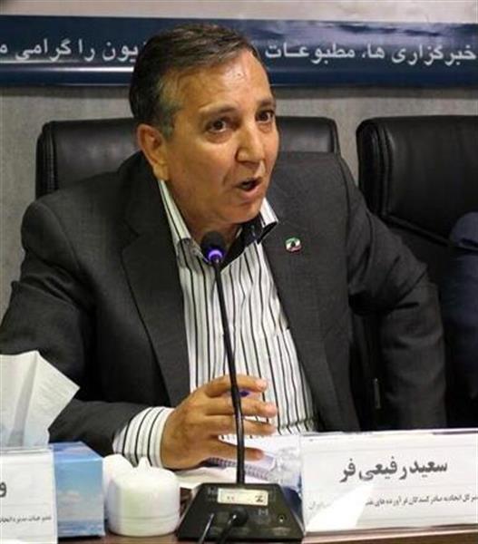 به گزارش پایگاه اطلاع رسانی اوپکس ، سعید رفیعی فر، دبیرکل اتحادیه صادرکنندگان فرآورده های نفت، گاز و پتروشیمی ایران با برنامه «گفتگوی اقتصادی» در مورد راههای جایگزین خام فروشی نفت در دولت سیزدهم گفتگو