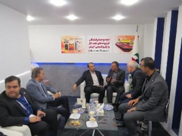 گزارش تصویری از دومین روز بیست و هفتمین نمایشگاه بین المللی نفت و گاز پالایش 32