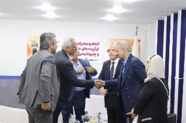 گزارش تصویری از اولین روز بیست و هفتمین نمایشگاه بین المللی نفت و گاز پالایش  45