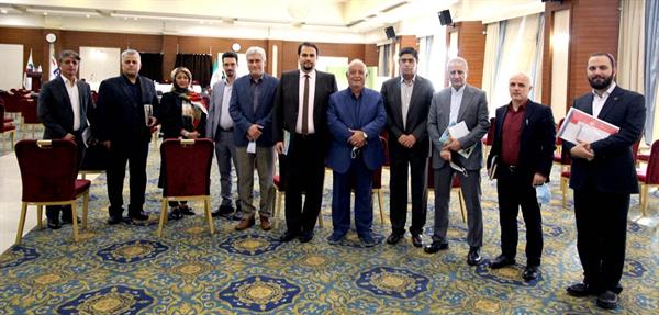 گزارش تصویری مجمع عمومی عادی اتحادیه صادرکنندگان فرآورده های نفت گاز و پتروشیمی ایران 16