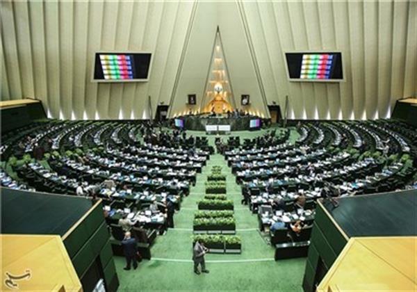 قاچاق فرآورده‌های نفتی و دارویی مشمول جریمه نقدی شد