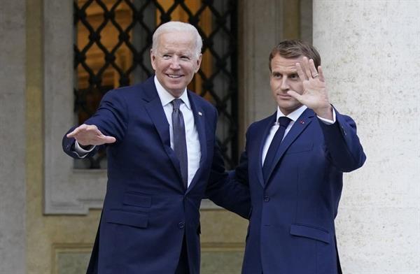 Gas crisis saps recovery, says Macron