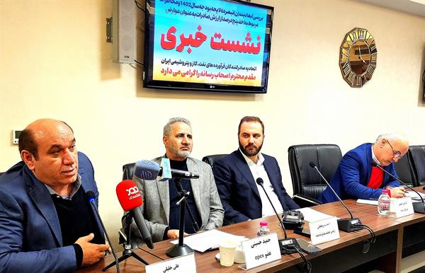عوارض علیه صادرات / قانونگذار تجدید نظر کند!