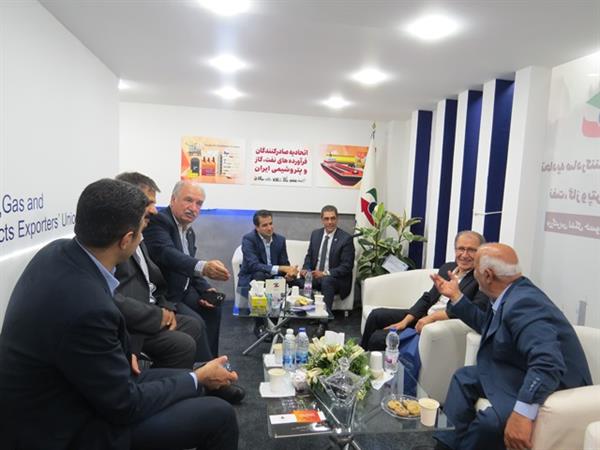 گزارش تصویری از سومین روز بیست و هفتمین نمایشگاه بین المللی نفت و گاز پالایش 32