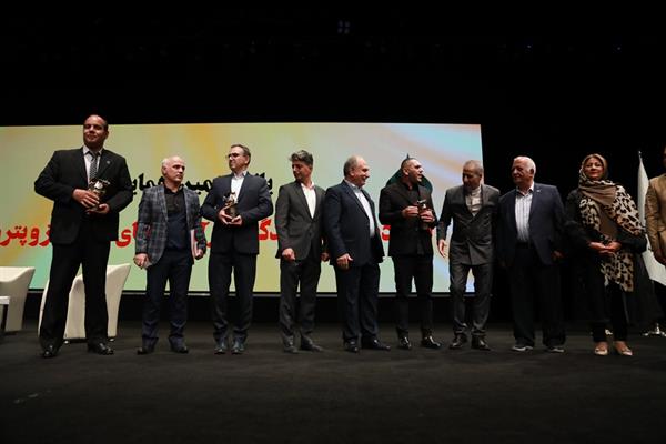 پانزدهمین همایش سالانه اتحادیه 62