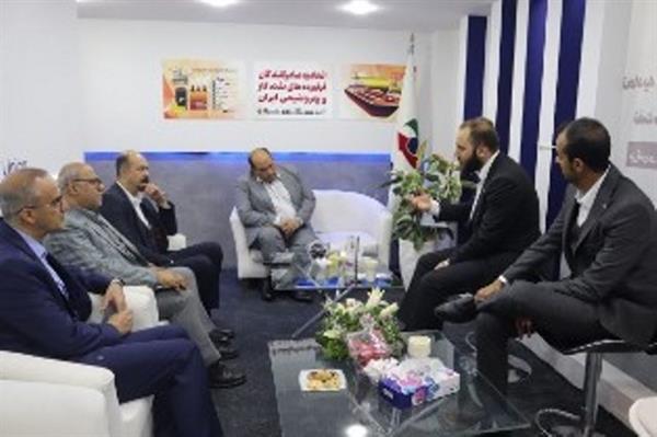 گزارش تصویری از اولین روز بیست و هفتمین نمایشگاه بین المللی نفت و گاز پالایش  52