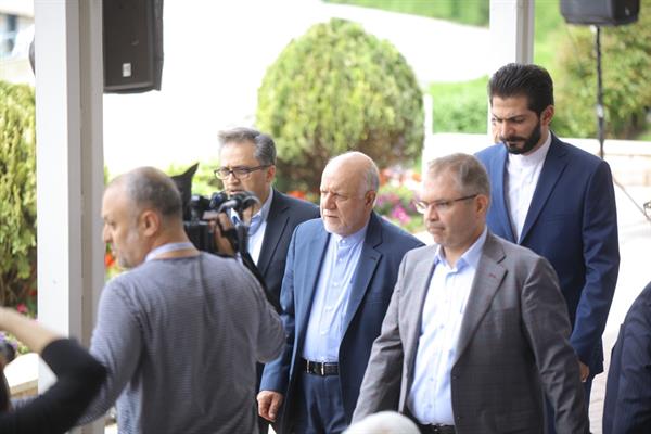 اولین روز نمایشگاه 98 18