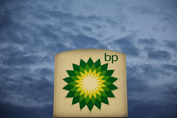 Looney fall puts BP ‘Sun King’ court on view